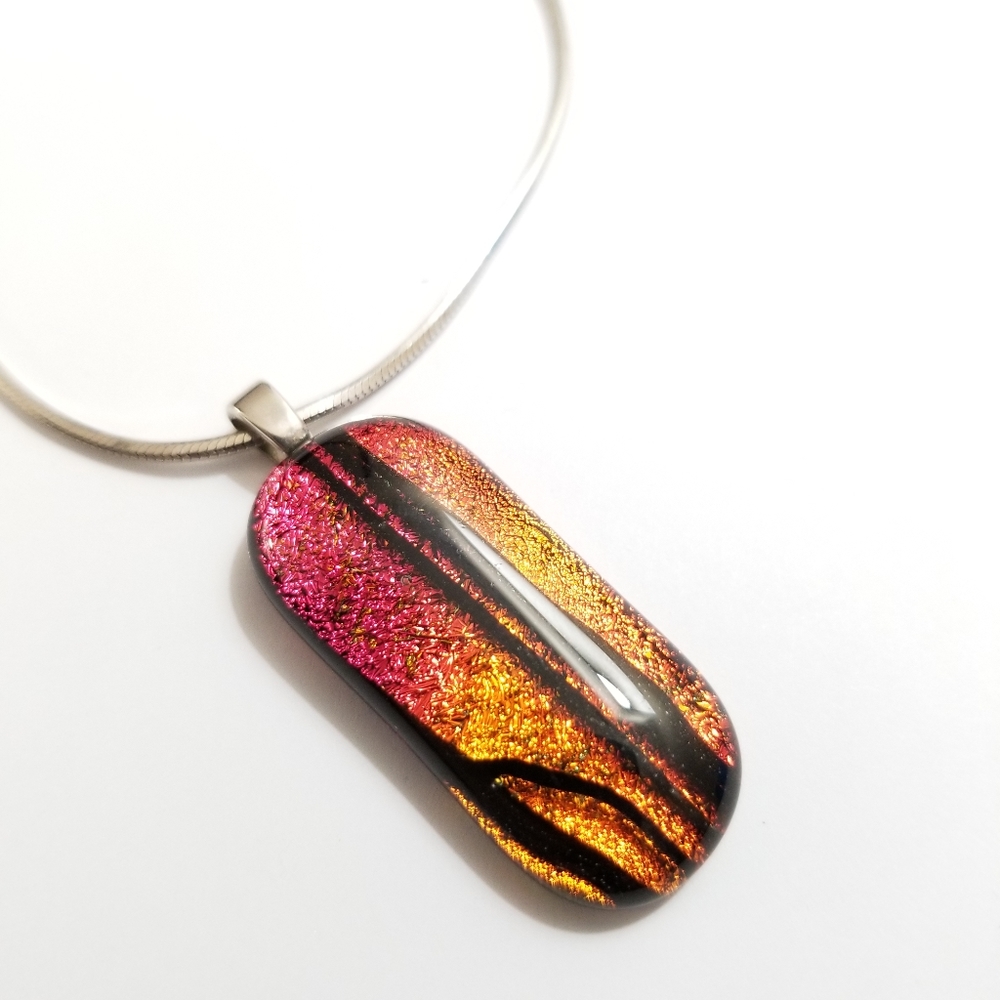 ARTISAN Hawaii Sunset and Lava resin metallic pendant 1.5" x .6" - Picture 2 of 3